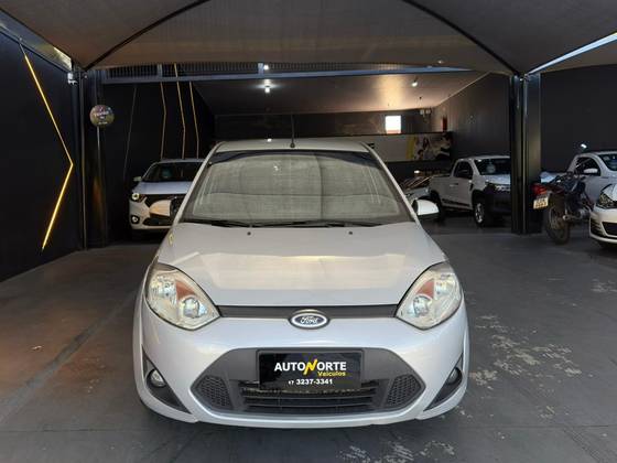 FORD FIESTA 1.6 ROCAM SEDAN 8V FLEX 4P MANUAL FORD FIESTA 1.6 ROCAM SEDAN 8V FLEX 4P MANUAL